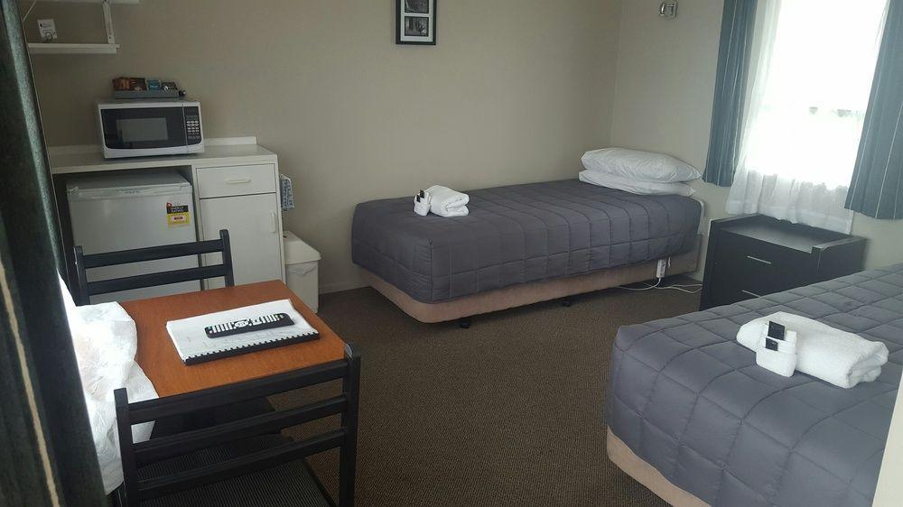 Palm Motel وايهي المظهر الخارجي الصورة
